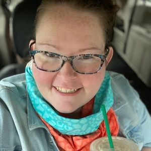 Meet your Posher, Rebecca